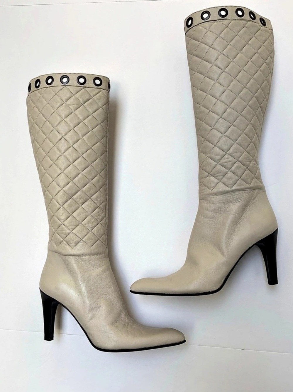 Vintage Via Spiga Quilted Leather Knee High Heeled Boots  -  Cream  -  Size 6
